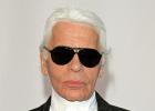 Balta pudra, juodi akiniai: iš ko „pagamintas Karlas Lagerfeldas“ Dizaineris karjerą pradėjo „Balmain“.