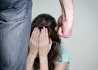 Ex-aviomies loukkaa ja uhkailee mitä tehdä